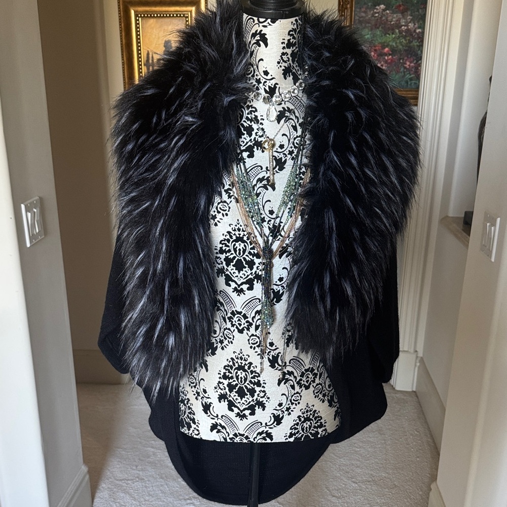 Chic Black Faux Fur Shawl